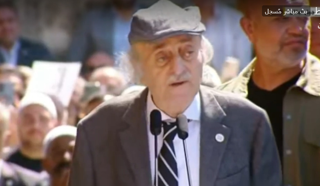 Jumblatt Warns Syrian Druze of the Dangers of Division