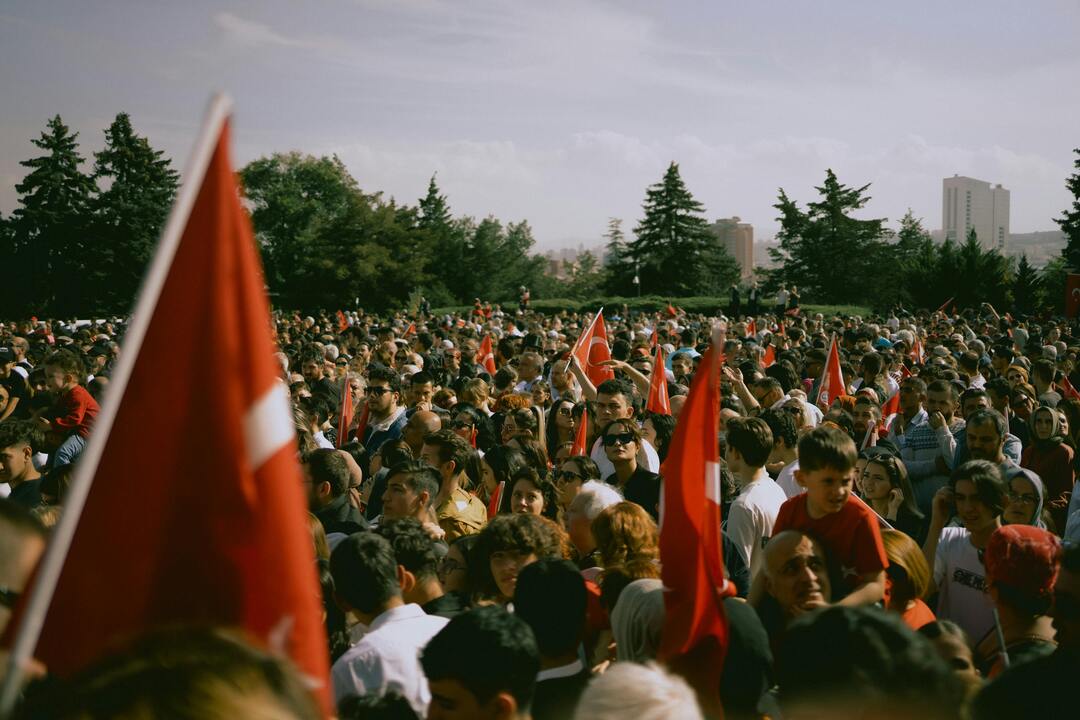 Turkish Authorities Remove Imamoglu from Office... Widespread Protests