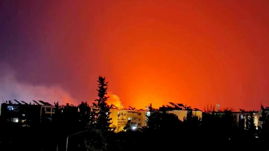 Violent explosions shake Aleppo city