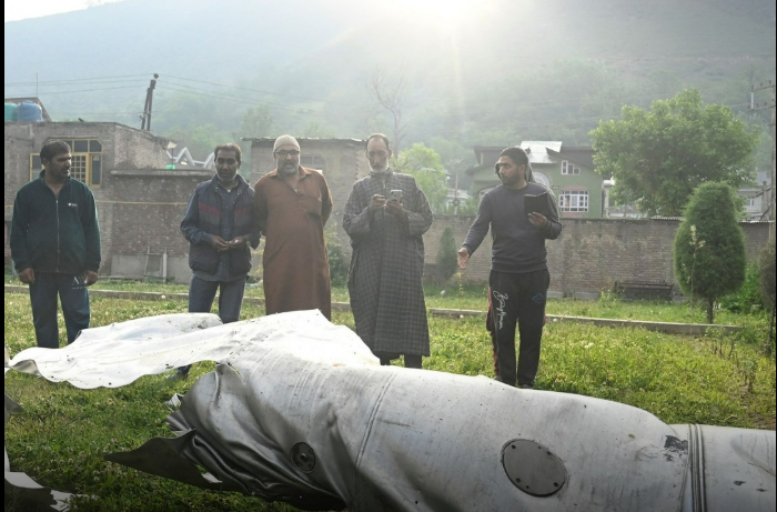 India and Pakistan: Mutual Shelling and Military Incidents at the Border  