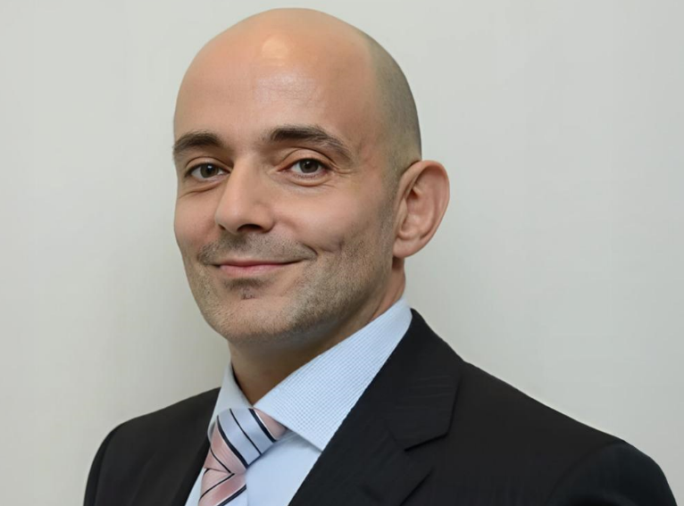 Standard Chartered: Weak Dollar to Unlock Opportunities in Emerging Markets and Global Equities 
