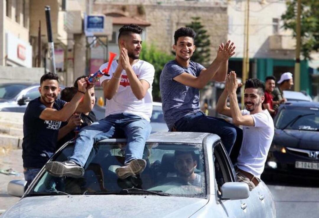 غياب الاحتفالات بنتائج التوجيهي في الضفة الغربية بسبب مخاوف من اعتداءات الاحتلال