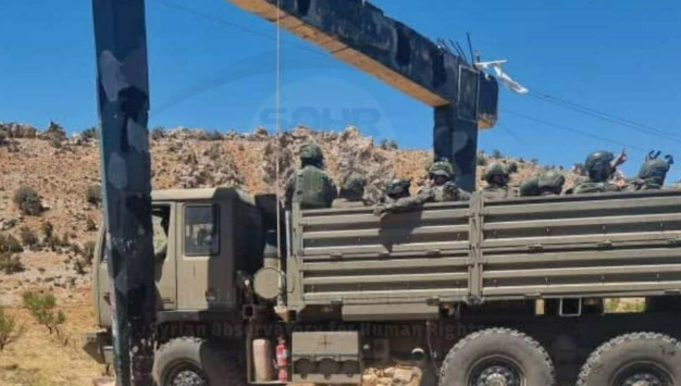 الجيش الإسرائيلي يشن عملية اعتقال في جبل الشيخ بمحافظة القنيطرة 