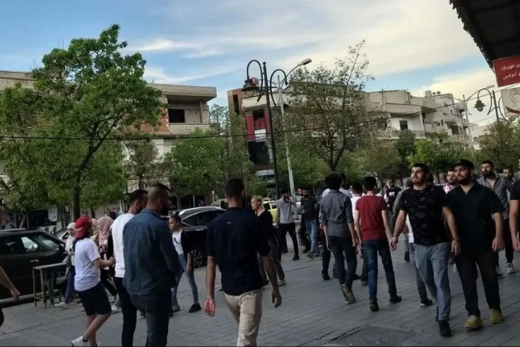 سحل الشورت.. ماعجبك الحدود مفتوحة.. قصة من الشام إلى اللاذقية