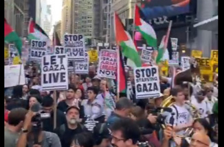 مظاهرة ضخمة في نيويورك تطالب باعتقال نتنياهو ووقف العدوان على غزة
