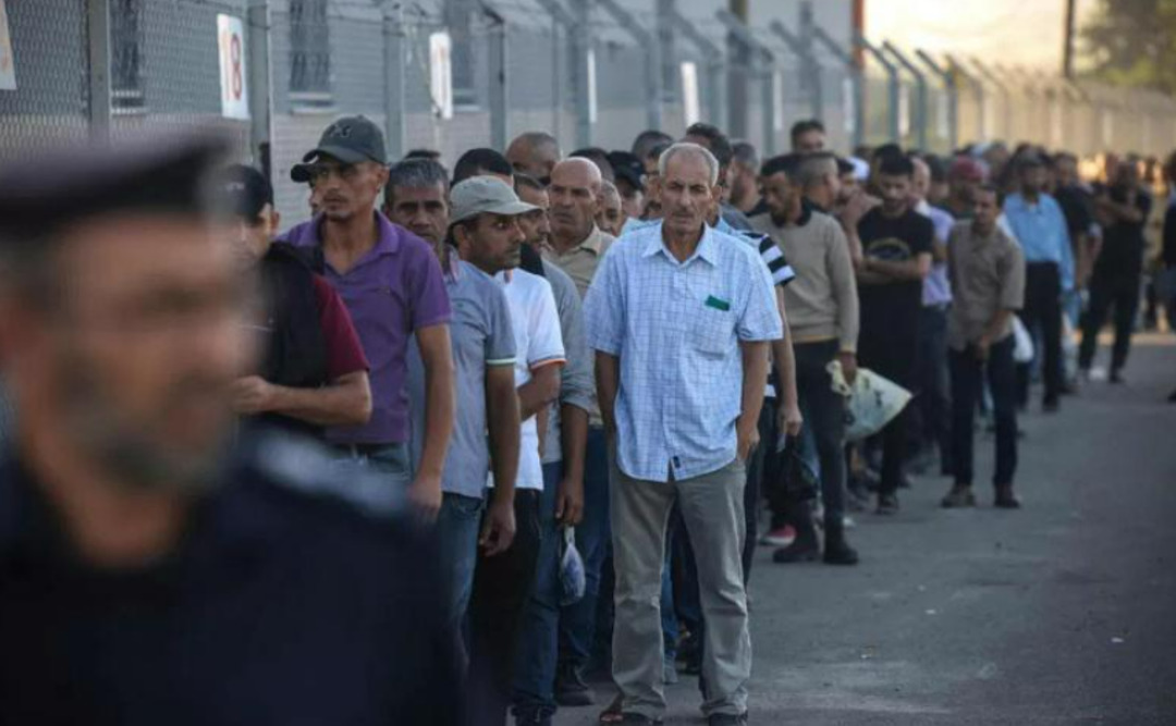 Joy among West Bank workers after the announcement of the end of the war and hope for a return to normal life