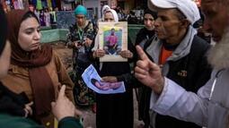 Families of the missing in Gaza demand Hamas to adhere to the agreement to reveal the fate of their sons