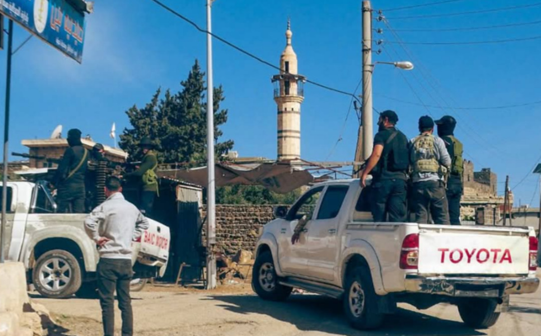 جهاز الأمن العام يعتقل سجاني ميلشيا الدفاع الوطني في دير الزور