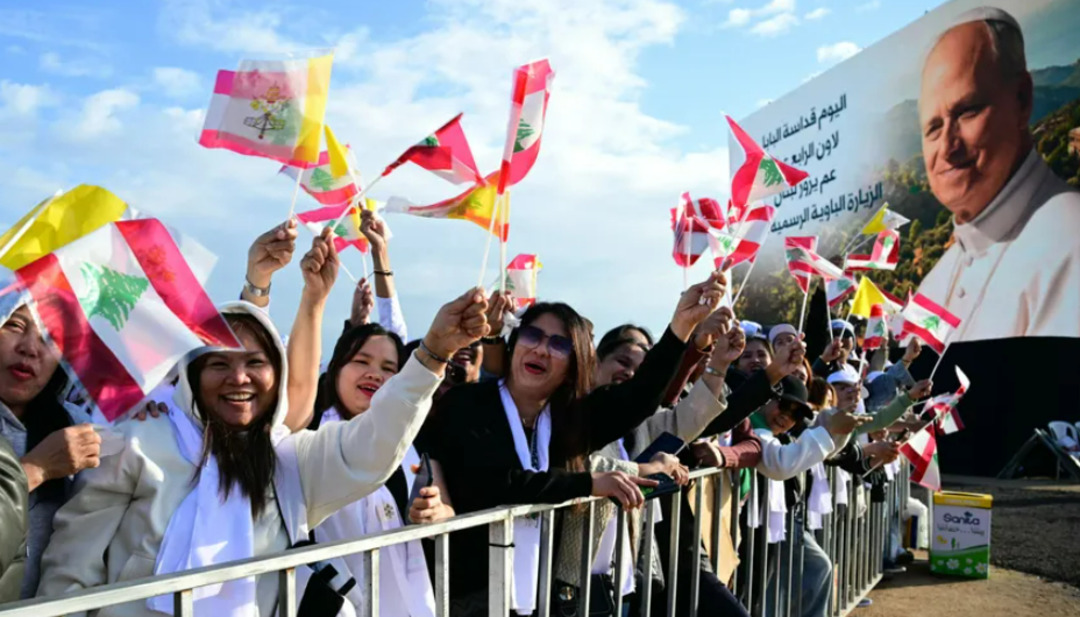 بابا الفاتيكان يختتم زيارة لبنان بالتأكيد على السلام والوحدة 