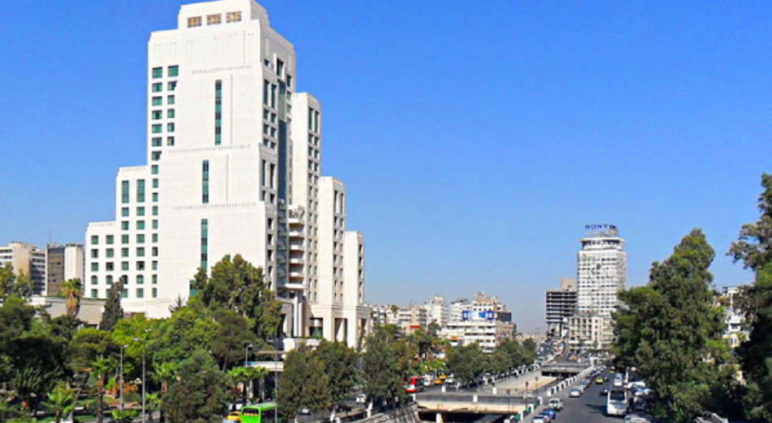  انفجار قرب فندق فورسيزون في دمشق تزامنًا مع تحضيرات احتفالات التحرير