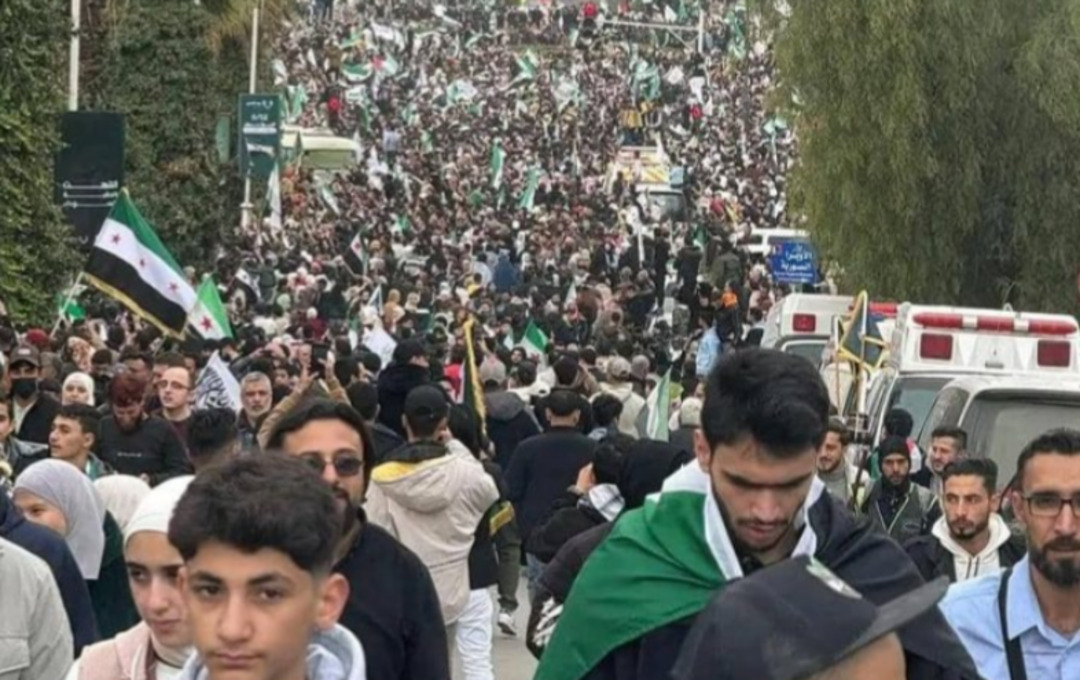 ذكرى سقوط نظام الأسد: احتفالات عسكرية ومدنية في مختلف المدن السورية