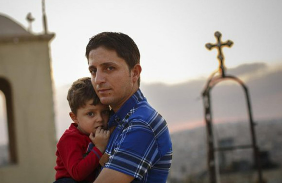 بين الهجرة والبقاء.. أين يقف مسيحيو سوريا؟