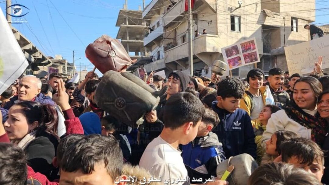 إليكم التفاصيل: مظاهرات حاشدة في ثلاثة أحياء بمدينة حلب