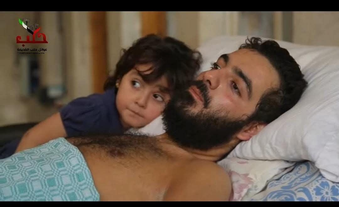 غضب شعبي.. الأمن العام يعتقل شاب مقعد دون حركة ويهين زوجته