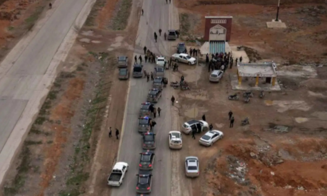 القوات العشائرية تتقدم في دير الزور والرقة وتسيطر على مواقع استراتيجية