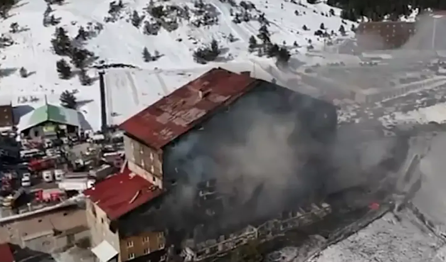 احتفالات رأس السنة.. قتلى وجرحى جراء انفجار بمنتجع للتزلج في سويسرا