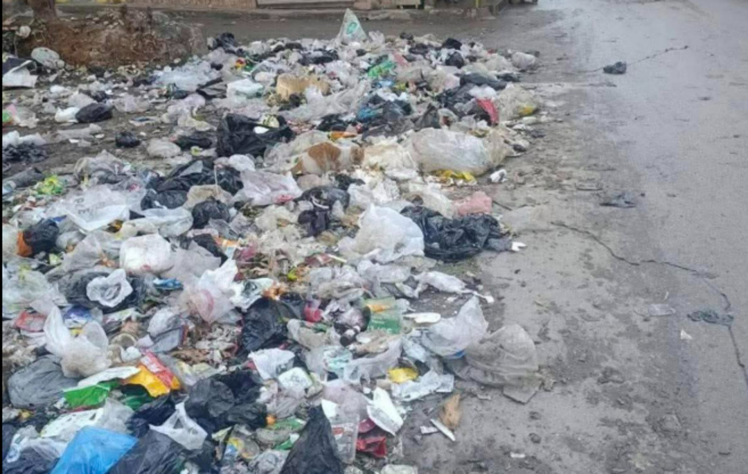 تبرعات وهمية: وعود بقيمة مليار دولار وواقع شحيح من الشفافية والإنجاز