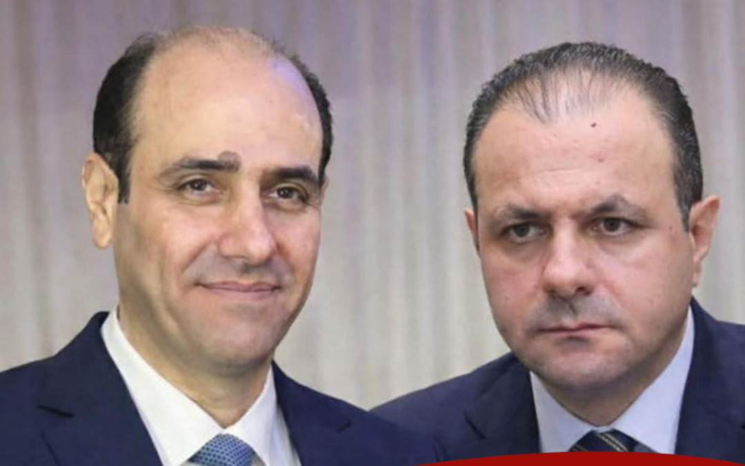 مصادر: أحمد الشرع ينوّي إعفاء شقيقيه ماهر وحازم من منصبيهما