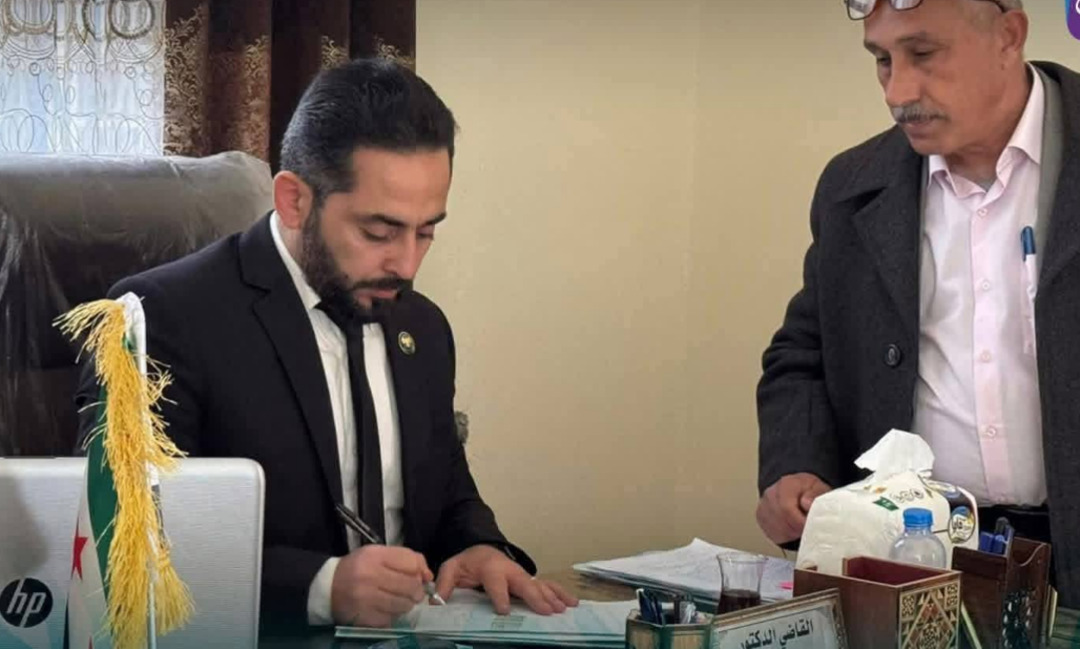 غضب شعبي واسع بعد تعيين قاضٍ سابق في منبج وذكريات أحكام إعدام ومؤبد تعود إلى الواجهة