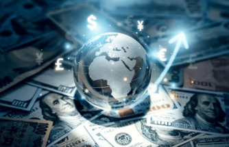 كيفن وارش : رجل وول ستريت الذي سيدير النقود العالمية