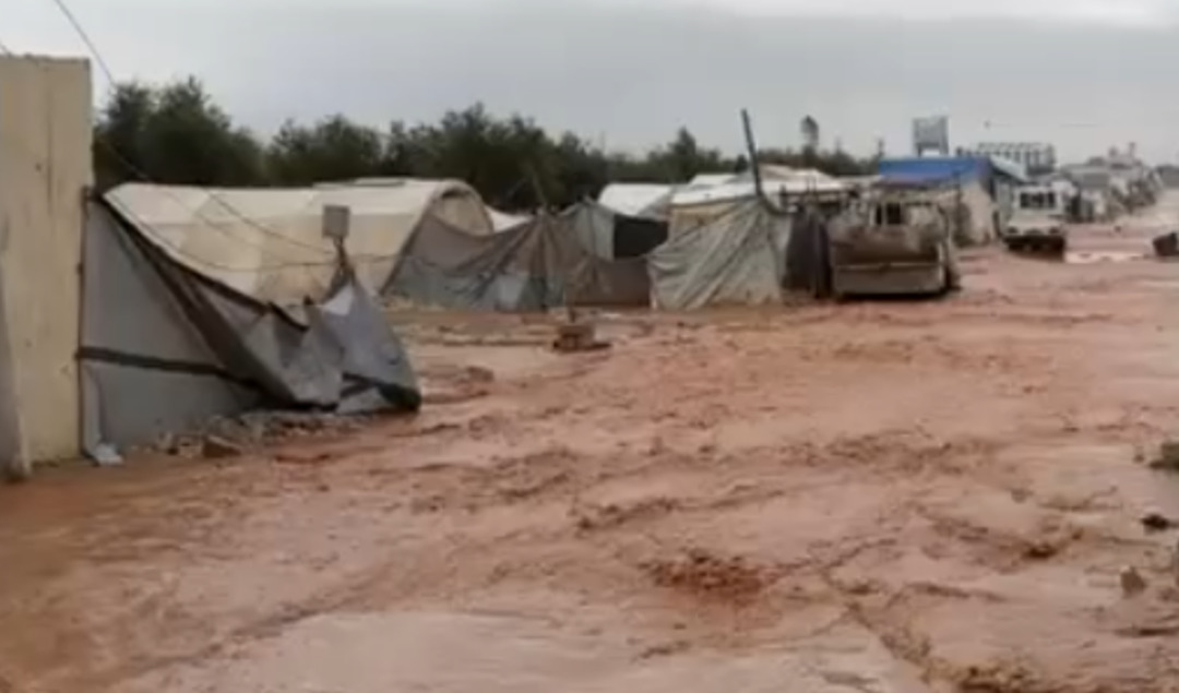 كارثة إنسانية وشيكة في مخيمات النازحين باعزاز شمال حلب