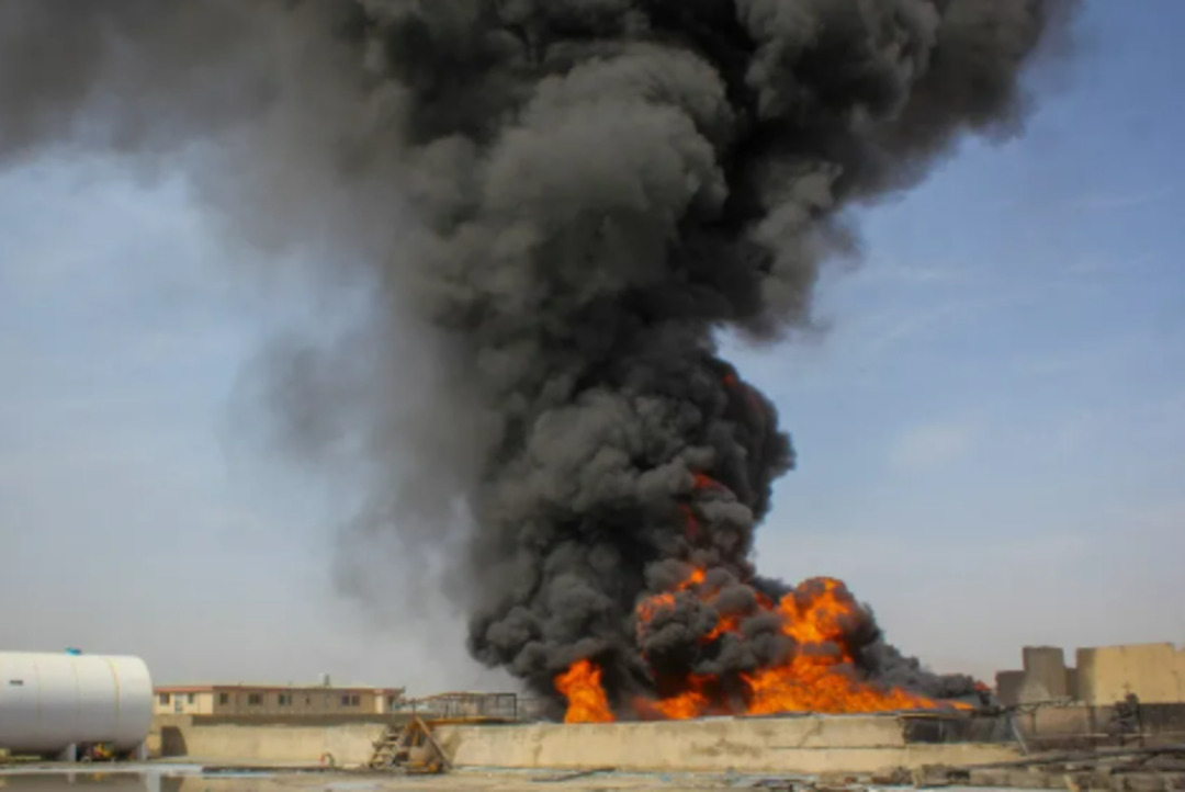 اشتباك جوي يودي بحياة المئات وتبادُل اتهامات بين كابل وإسلام آباد