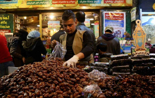 غلاء فاحش في رمضان يزيد من أعباء المواطن السوري