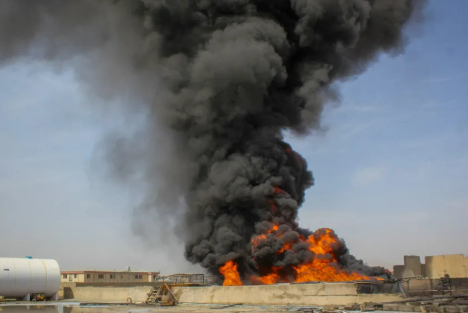 اشتباك جوي يودي بحياة المئات وتبادُل اتهامات بين كابل وإسلام آباد