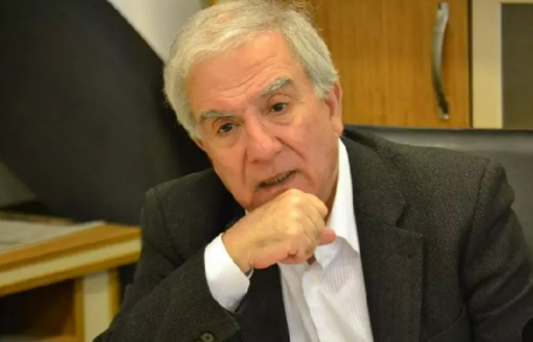 سمير نشار يطالب رئيس المرحلة الانتقالية أحمد الشرع بالتنحي