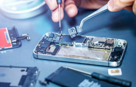 لتصبح أطول عمراً: الاتحاد الأوروبي يطيح بالتقادم لإعادة تصميم الهواتف