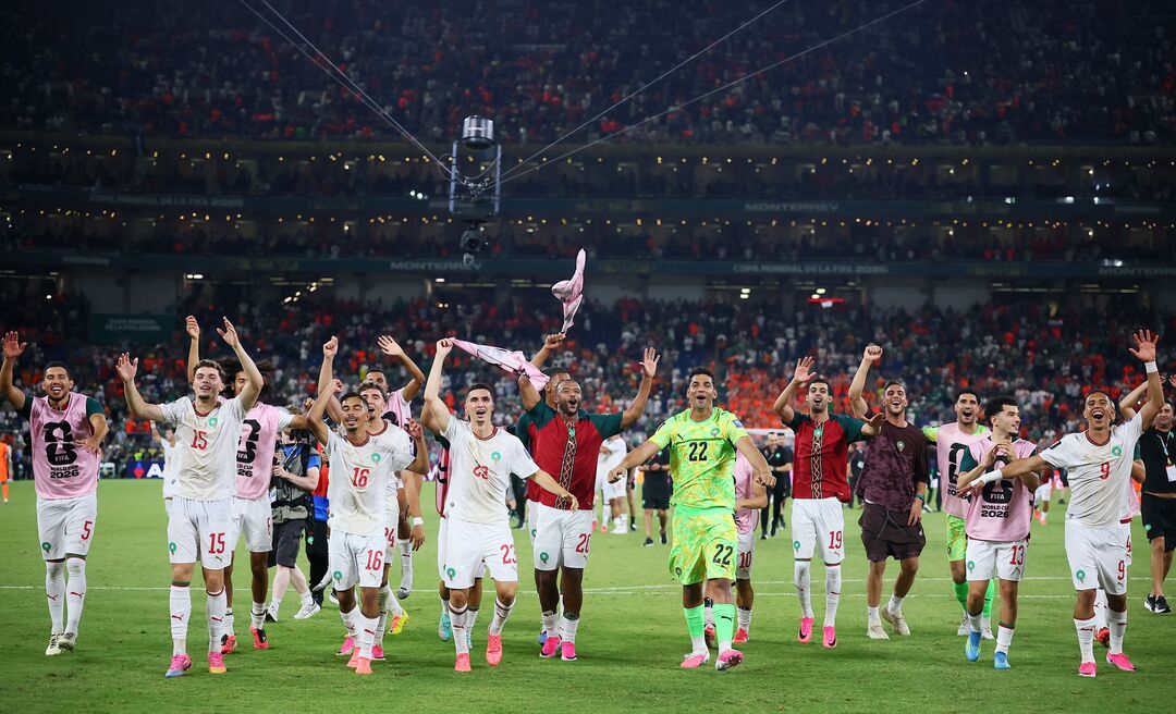 المغرب يطيح بهولندا.. والباراغواي تقصي ألمانيا.. والبرازيل تفلت من هزيمة