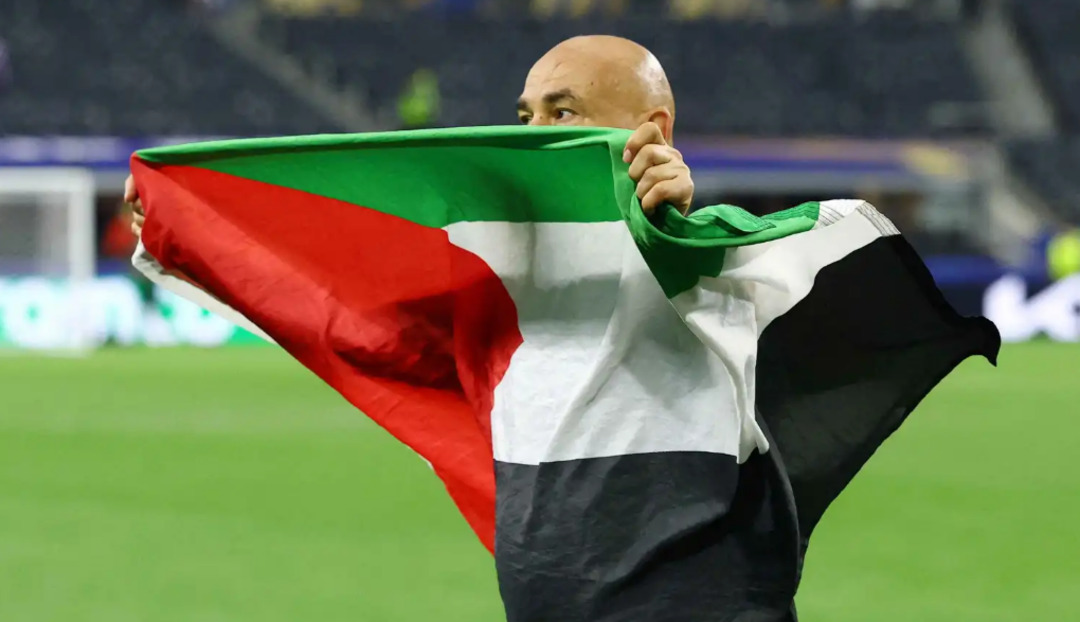 منتخب مصر يرد حول إيقاف حسام حسن بشأن رفع علم فلسطين
