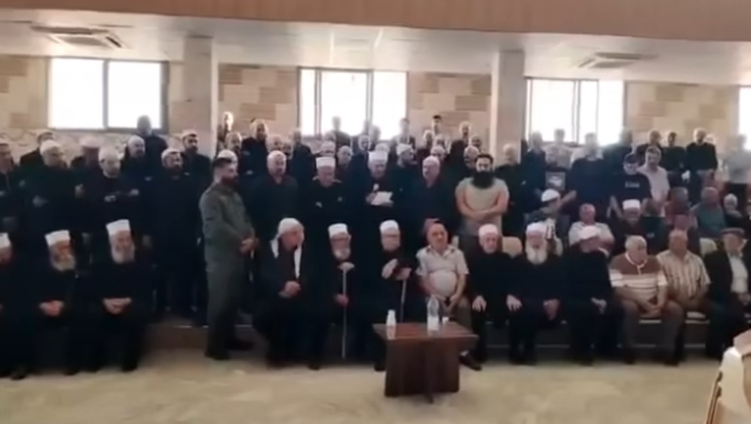 أهالي قرية حضر بريف القنيطرة يرفضون الممارسات إسرائيلية