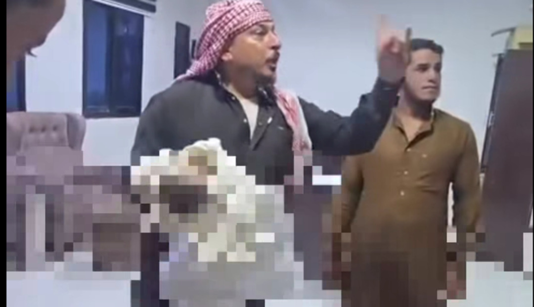 وفاة رضيعة إثر إهمال بمشفى الكسرة.. فيديو لأب منهار يثير موجة استنكار