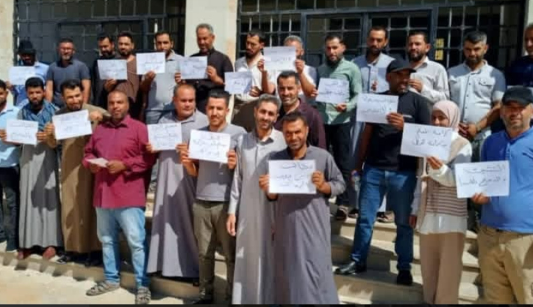 احتجاجات في ريف كوباني والحسكة: معلمون يطالبون بصرف الرواتب وتثبيت وظائفهم