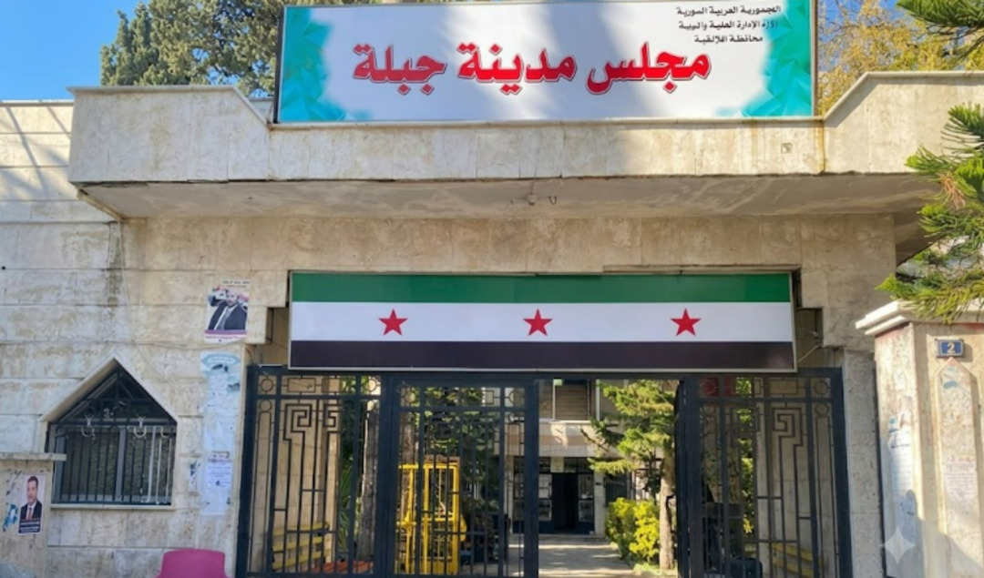 توتر وغضب في قرية الحويز بريف جبلة بعد اختفاء طفلة ثماني سنوات