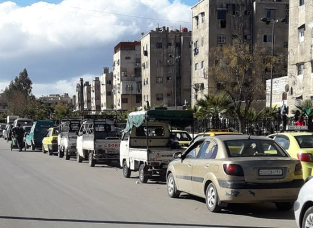 لجنة تحقيق للكشف عن أسباب أزمة البنزين في “دمشق” رغم توفر المادة في المستودعات