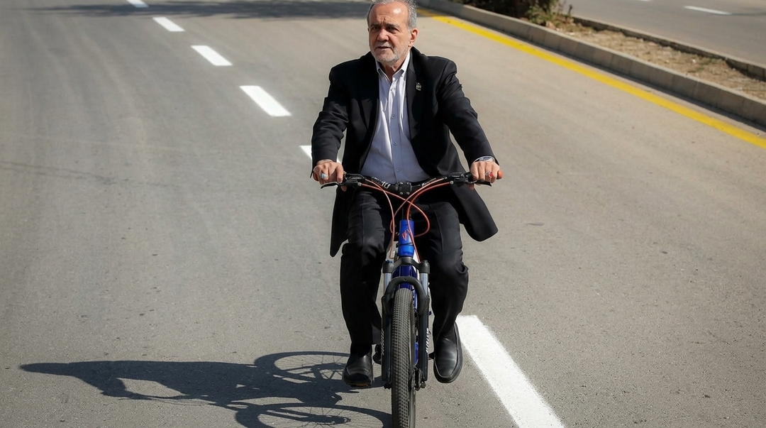 Iran Calls for Reduced Car Use Amid Energy Crisis