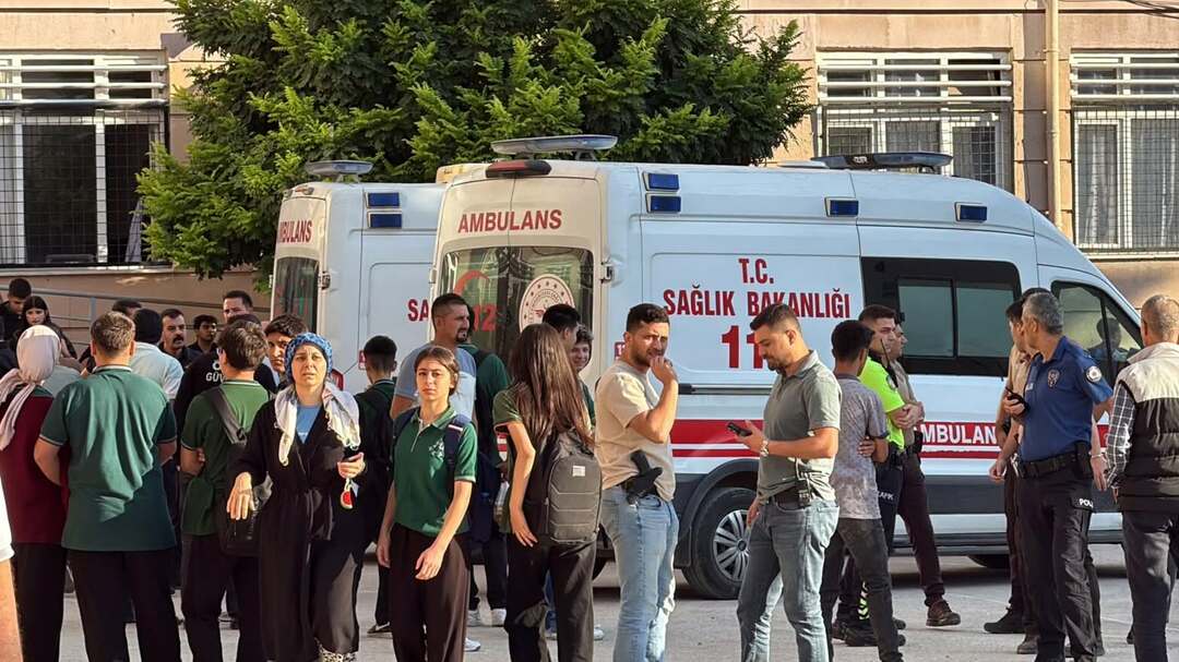 هجوم مسلح على مدرسة في مانيسا التركية وإصابة 11 طالب