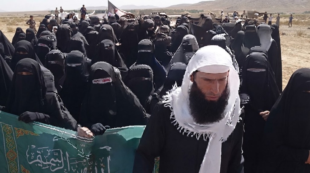 فيديو متداول يثير جدلًا بشأن الترويج لحملة «الدهبي» في دير الزور